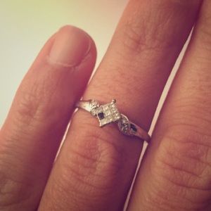 White gold diamond ring